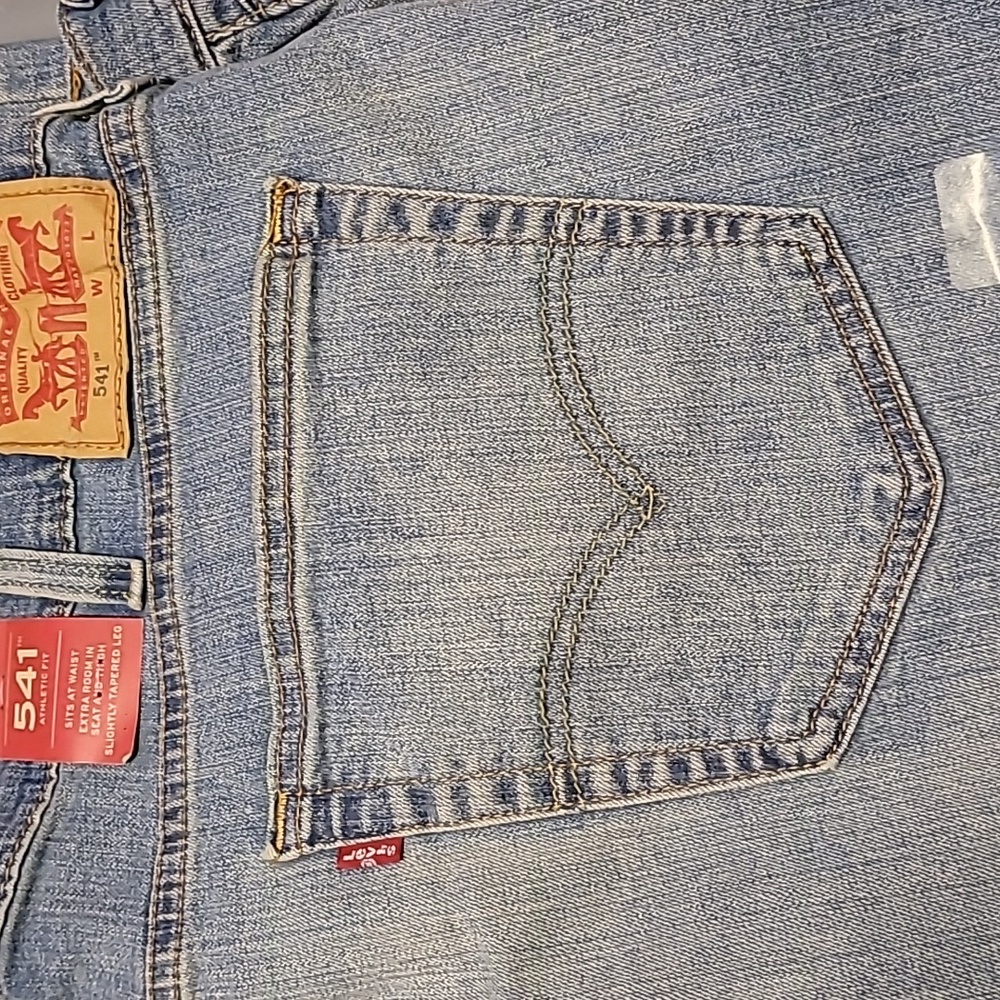 Brand new 541 Levi's jeans